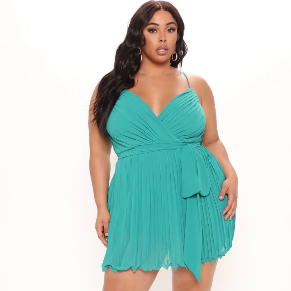 Fashion Nova - Phoenix Solid Sleevless Romper - Teal